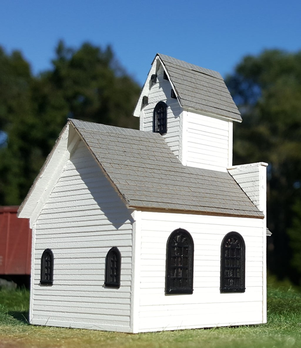 Fallen Angel Tavern in HO scale
