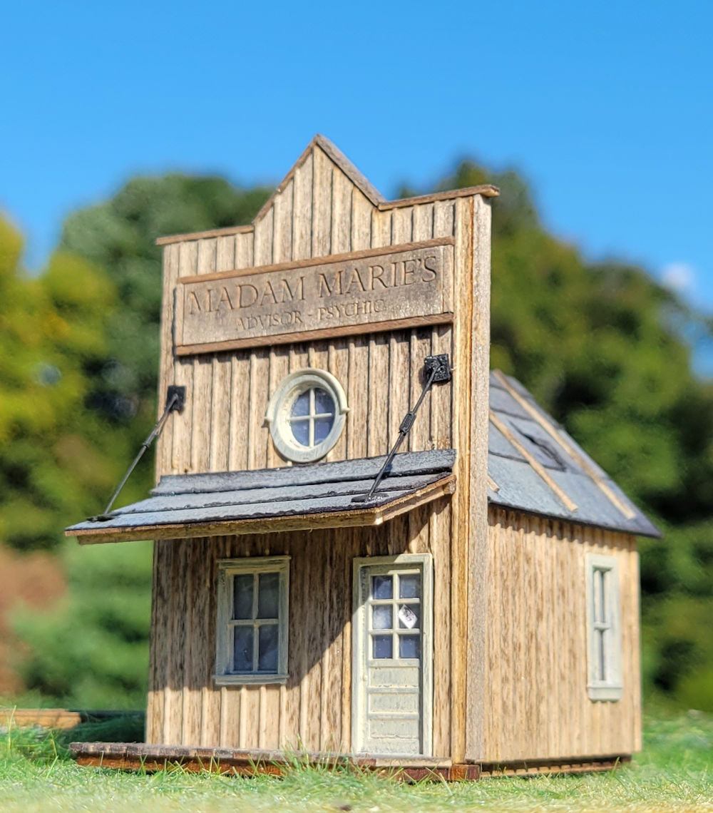Madam Marie's in HO scale