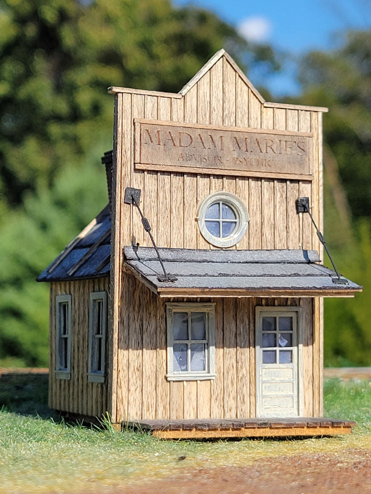 Madam Marie's in HO scale