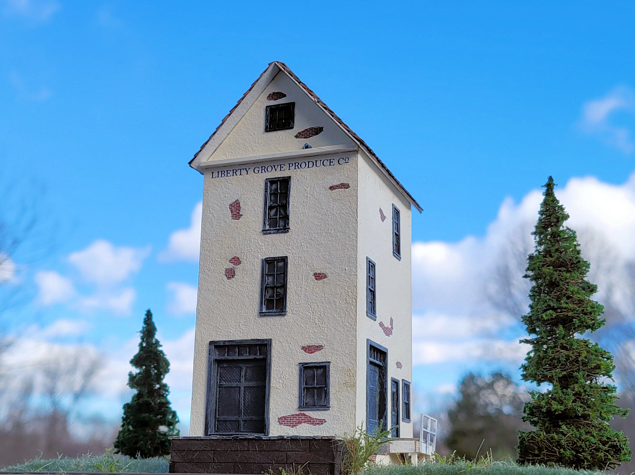 Liberty Grove Produce Company in HO scale