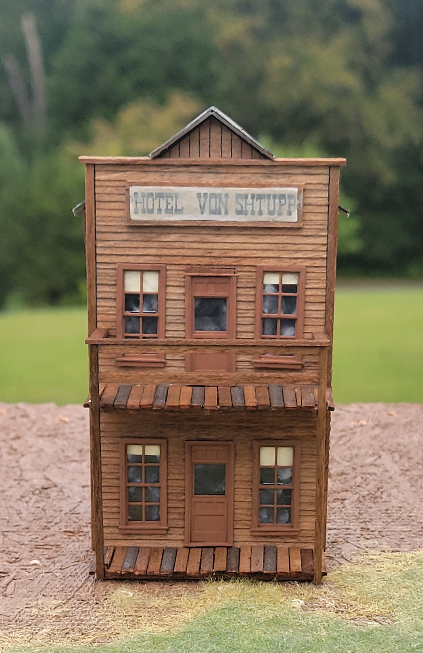 Gold Dust Background Flats Pack 1 in HO scale