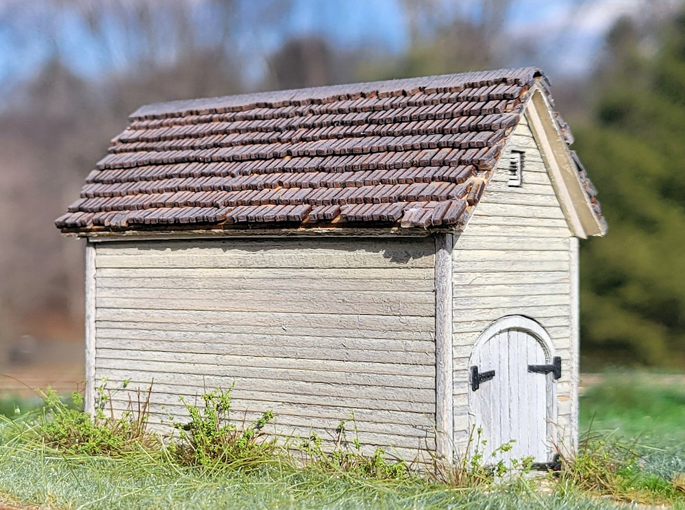 Nottingham Carriage House in HO scale