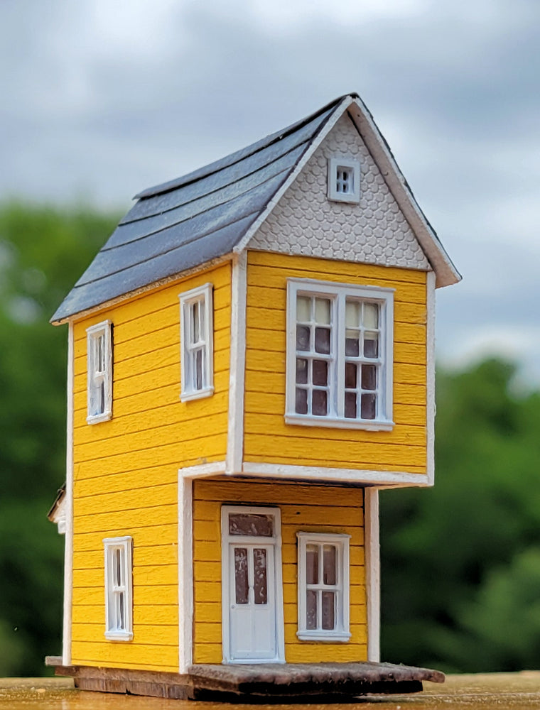 Tenth Avenue House in N Scale